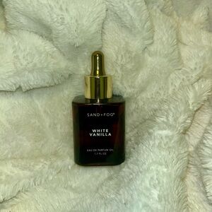 Sand and Fog White Vanilla Oil